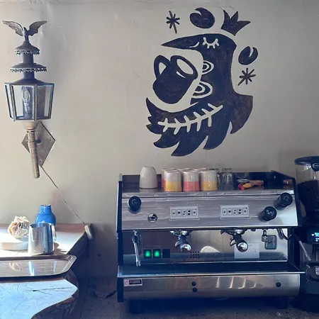 Buteo D'hotes & Espresso * Lesterny