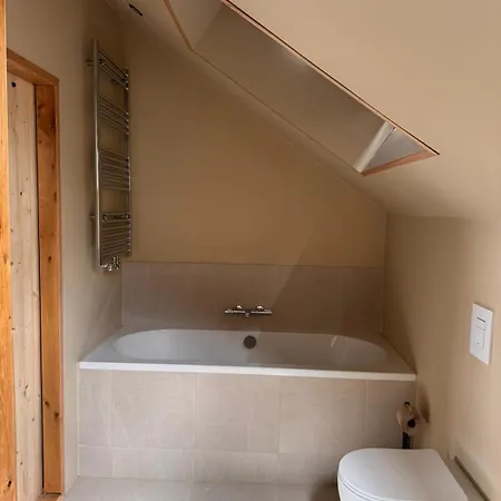 Buteo D'hotes & Espresso ベッド・アンド・ブレックファスト 3*