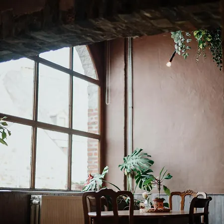 Buteo D'hotes & Espresso ベッド・アンド・ブレックファスト 3*